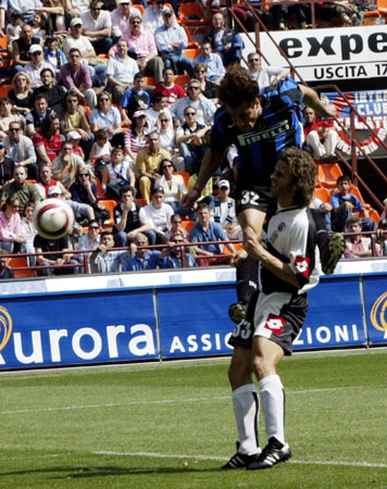 德媒：纳格尔斯曼未征召施蒂勒，斯图加特内部感到十分困惑（德媒：纳格尔斯曼未召施蒂勒，斯图加特队内疑惑不解）